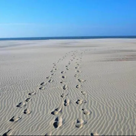 In Near Sandy Beaches, Cleaning Included *